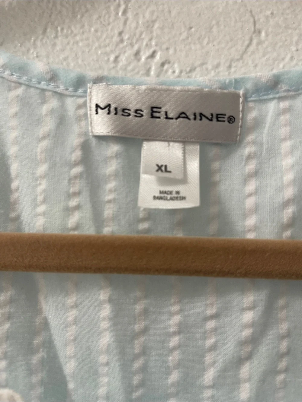 Miss Elaine Light Blue / White Cotton Nightgown, Size X-Large.